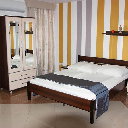 Aquarius Vendeghaz Hotel Сегед Екстериор снимка