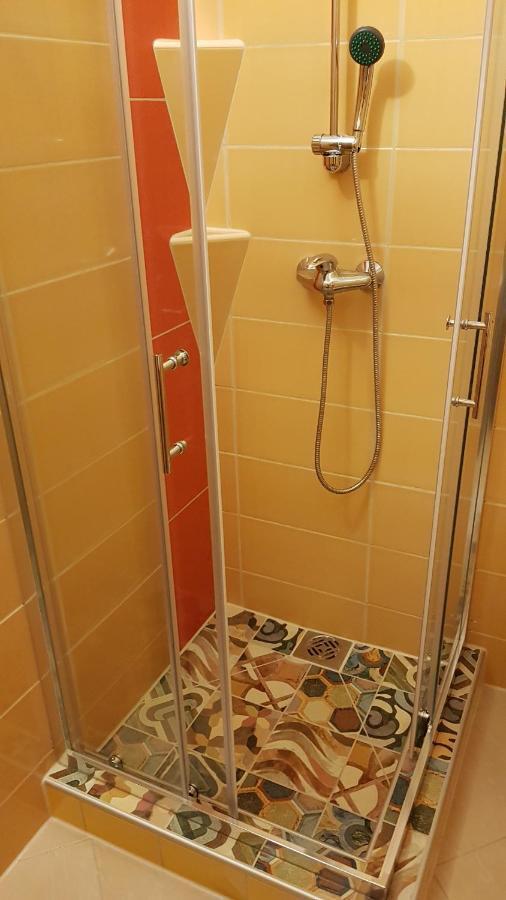 Aquarius Vendeghaz Hotel Сегед Екстериор снимка