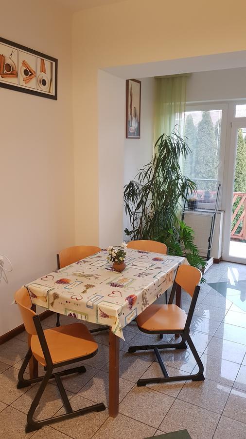 Aquarius Vendeghaz Hotel Сегед Екстериор снимка