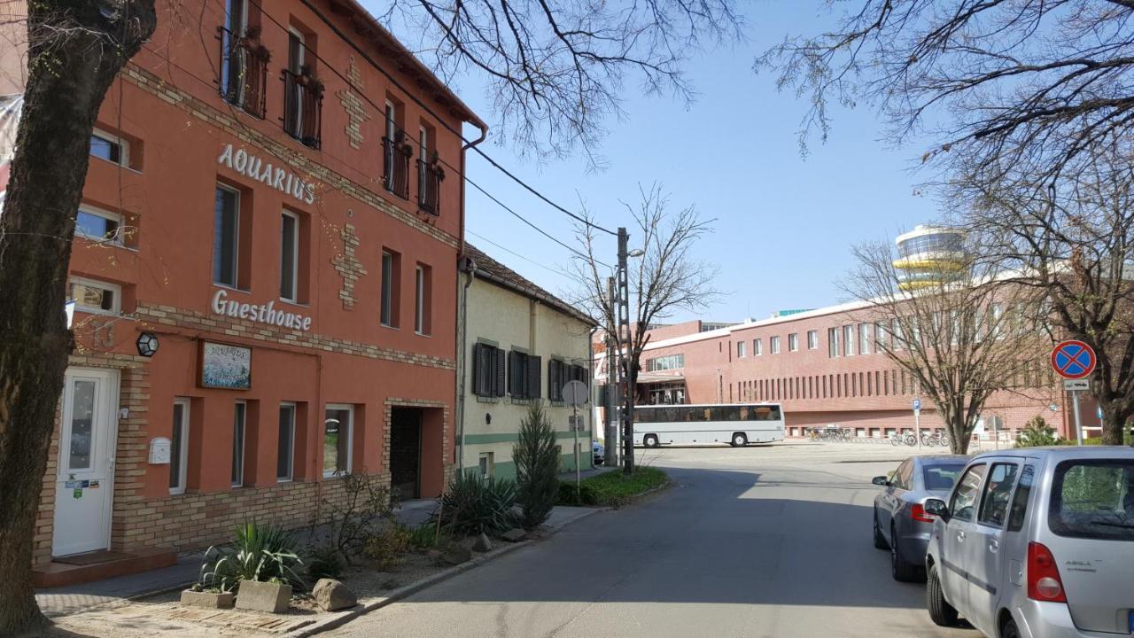 Aquarius Vendeghaz Hotel Сегед Екстериор снимка